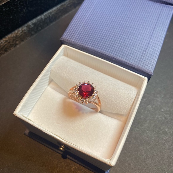 * Round Brilliant 2.0 ct Ruby Dinner 14 kt Rose Gold over Sterling Silver size 7